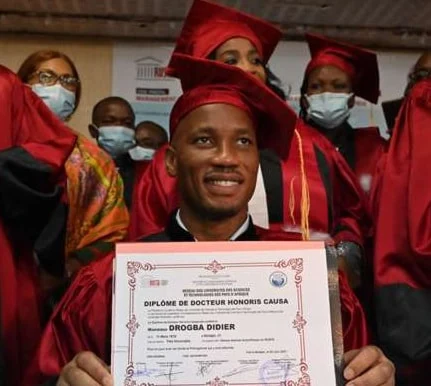 Chelsea legend Drogba bags honorary degree from University of Sciences and Technology of Africa netw — photo 38